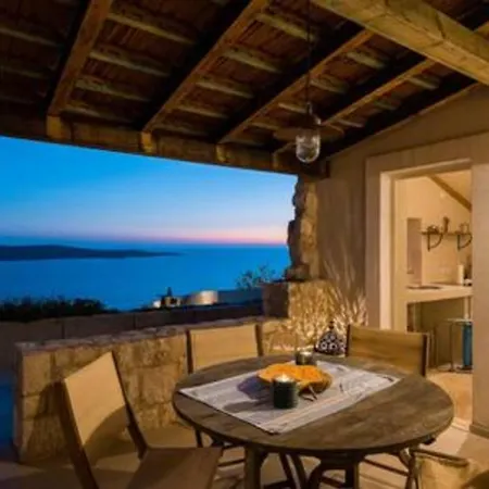 Old Tree Villa