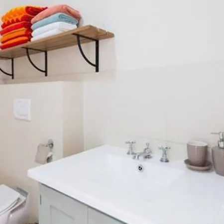 Вилла Old Tree *