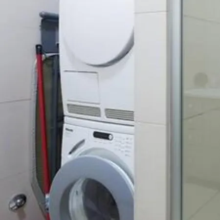 Old Tree Вилла Завала