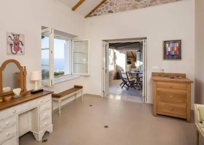 Old Tree Villa Zavala